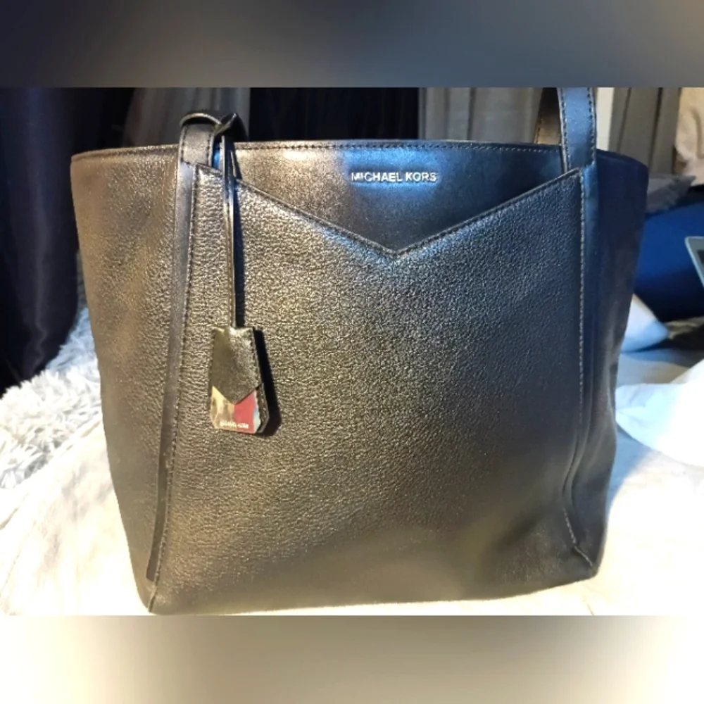 Michael kors purse - Picture 1 of 11